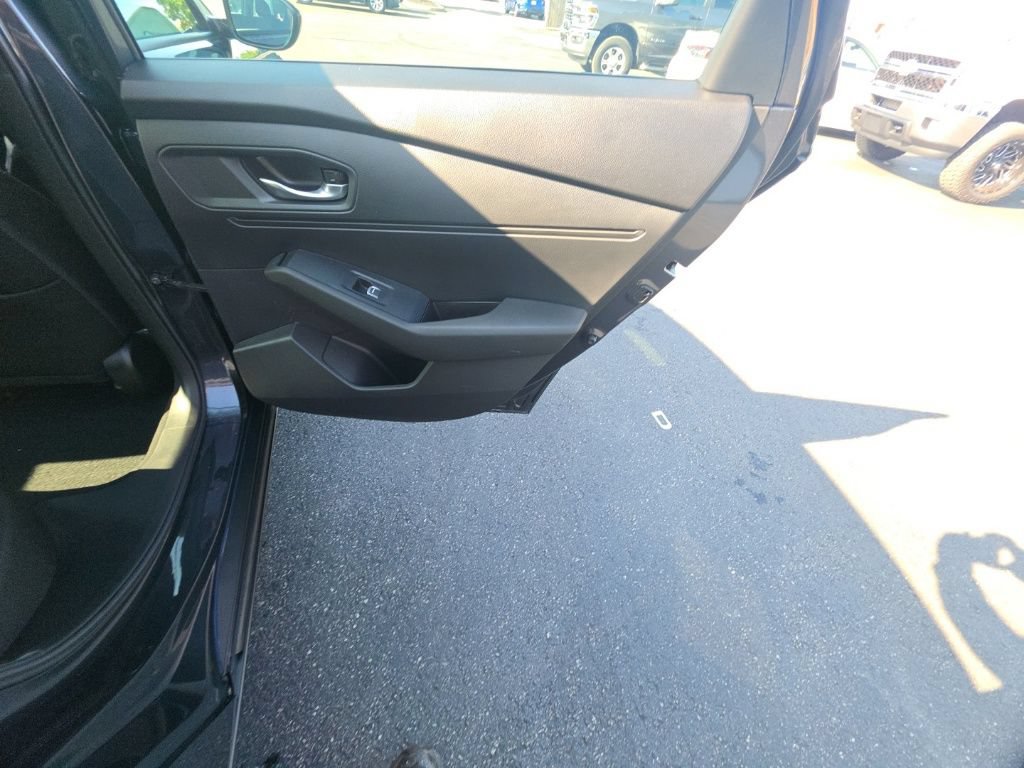 Used 2025 Honda Accord SE image 28