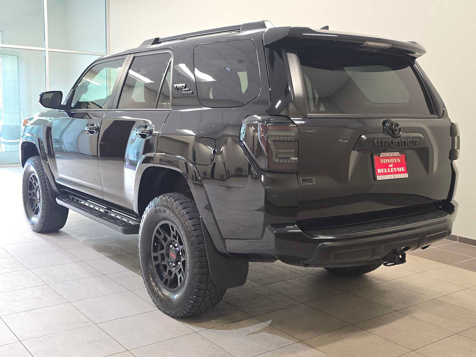 Certified 2023 Toyota 4Runner TRD Off-Road Premium w/ Moonroof Package AWD/4WD image 4