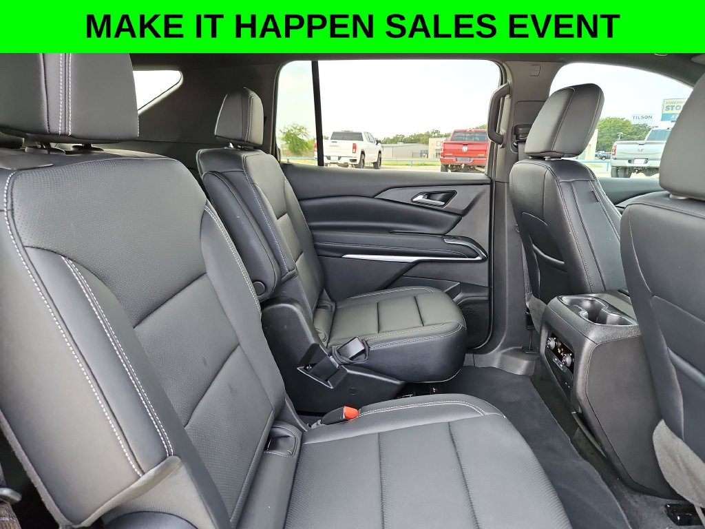 Used 2025 Chevrolet Traverse LT w/ Driver Confidence Package FWD image 27