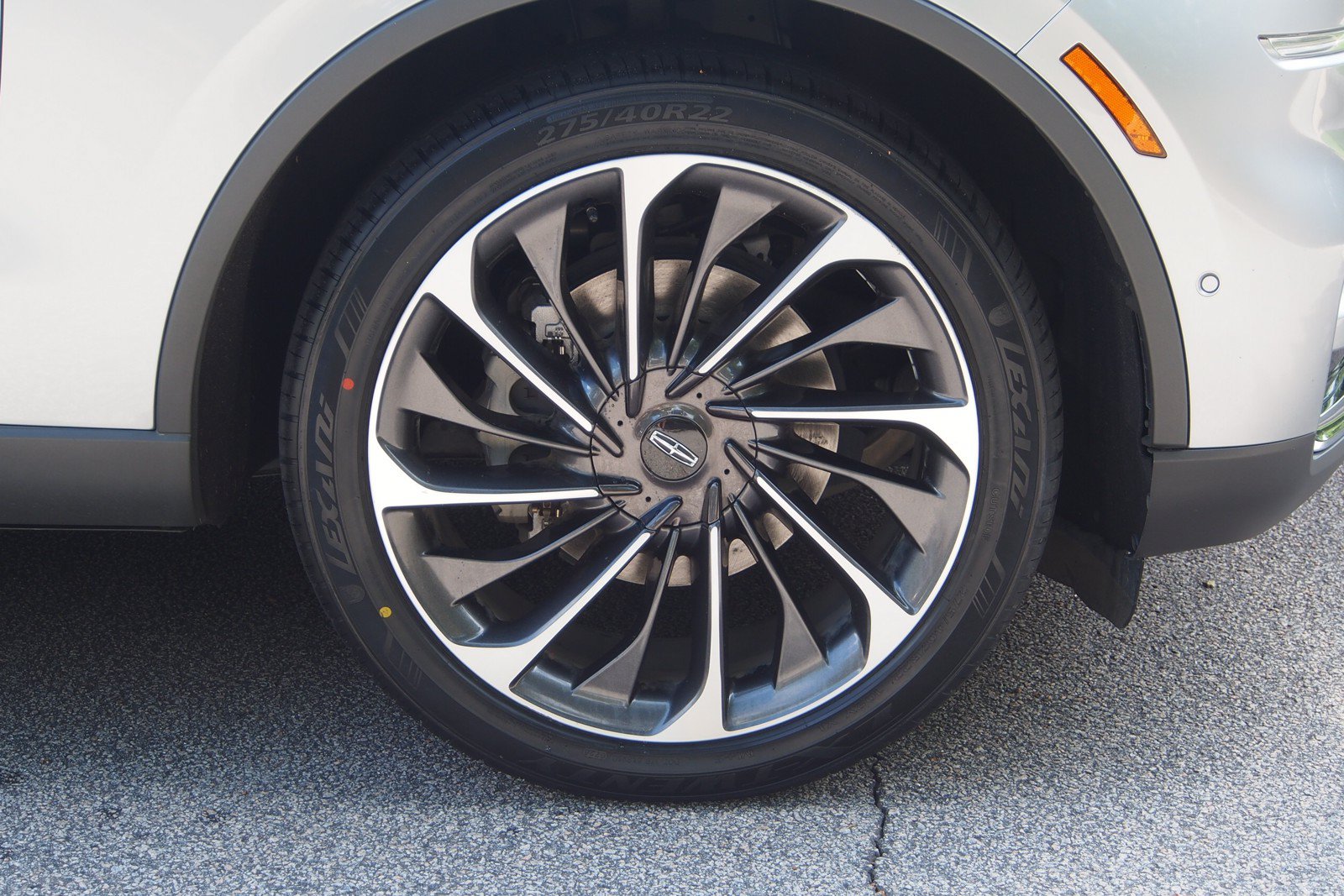 Used 2024 Lincoln Aviator Reserve w/ Equipment Group 201A RWD image 9