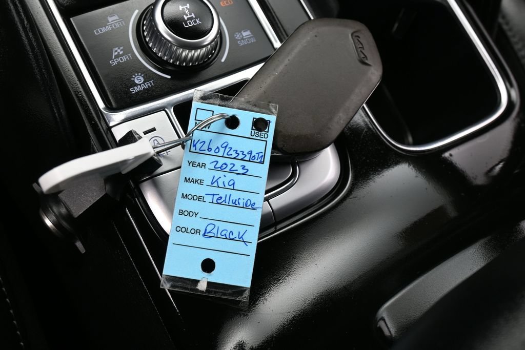 Used 2023 Kia Telluride S AWD/4WD image 31