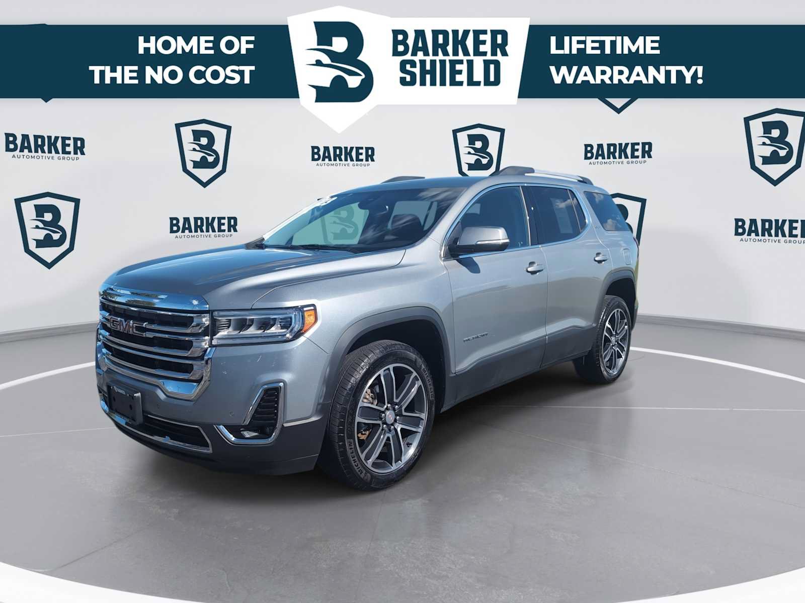 Used 2023 GMC Acadia SLT w/ Preferred Package FWD image 5