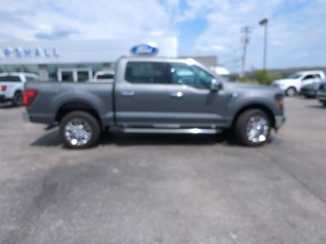 New 2024 Ford F150 XLT w/ Equipment Group 302A MID AWD/4WD image 31
