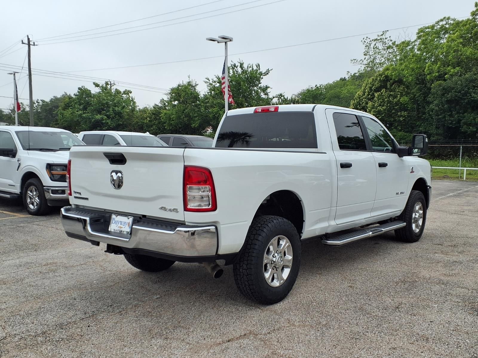 Used 2024 RAM 2500 Big Horn AWD/4WD image 2