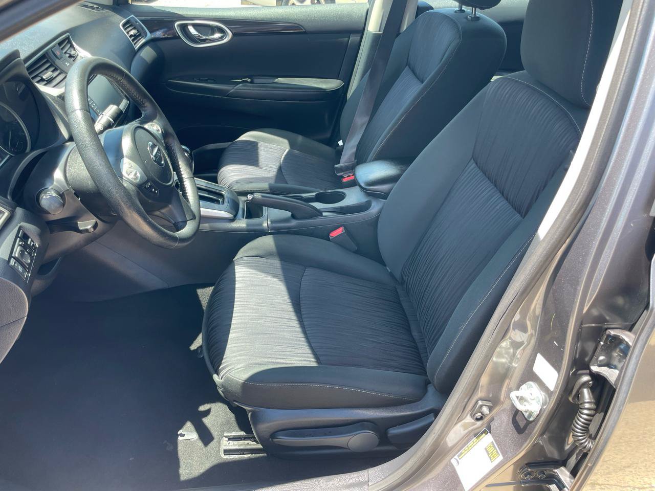 Used 2019 Nissan Sentra SV FWD image 25