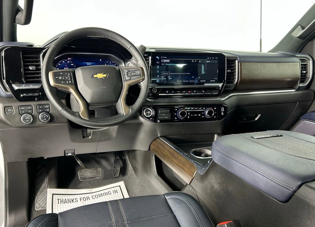 Used 2024 Chevrolet Silverado 3500 High Country w/ Technology Package image 19