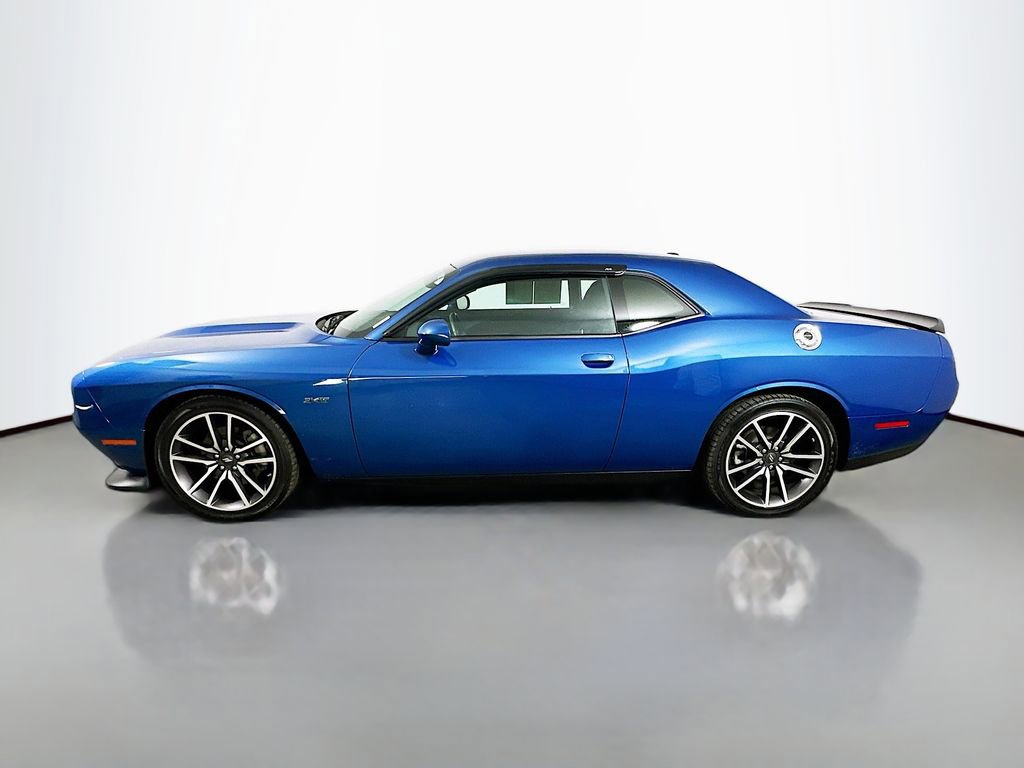 Used 2023 Dodge Challenger R/T image 5