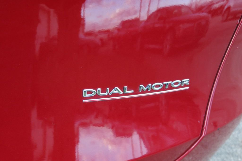 Used 2023 Tesla Model Y Performance image 10