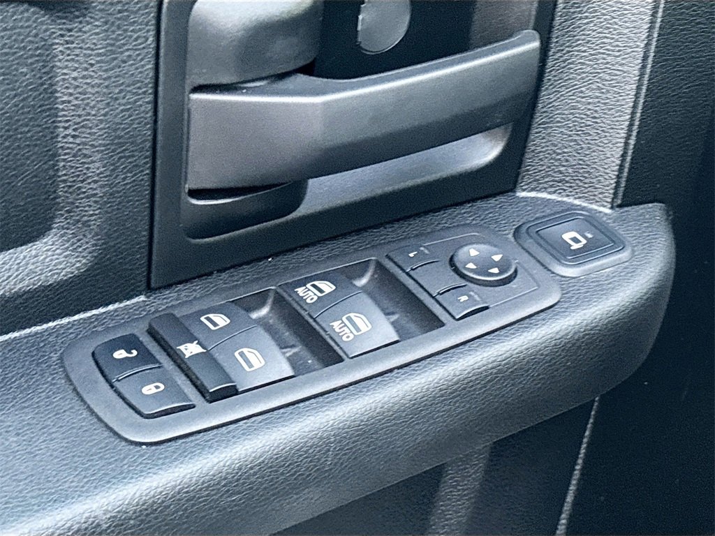 Used 2024 RAM 3500 Tradesman w/ Chrome Appearance Group image 18