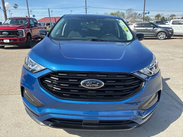 Used 2024 Ford Edge SE w/ Black Appearance Package AWD/4WD image 2
