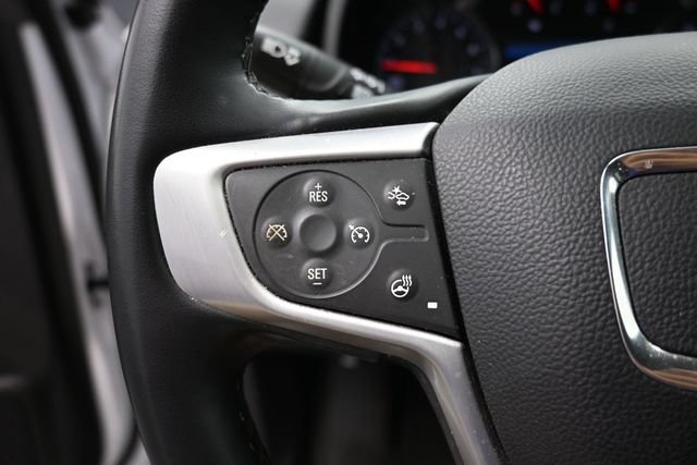 Used 2024 GMC Terrain SLT AWD/4WD image 28