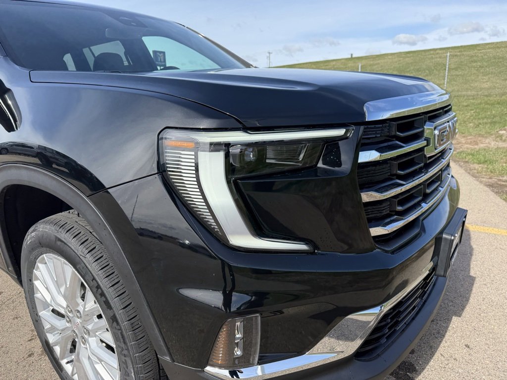 Used 2024 GMC Acadia Elevation image 24