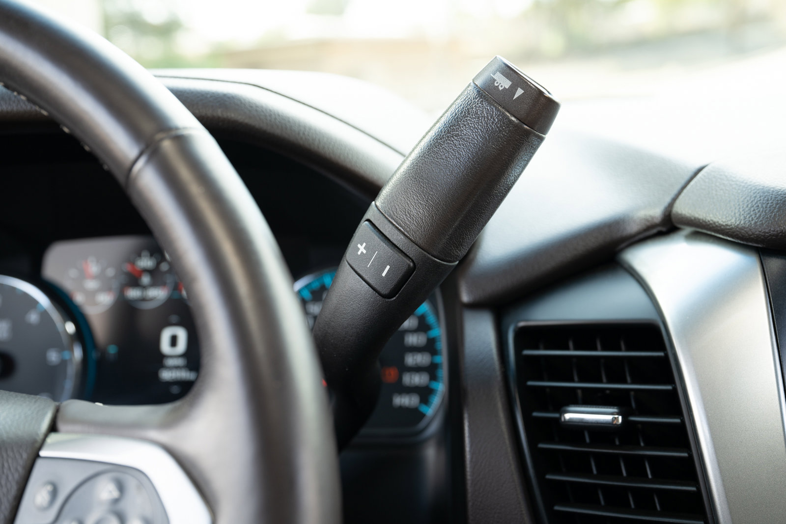 Used 2017 Chevrolet Tahoe Premier image 33