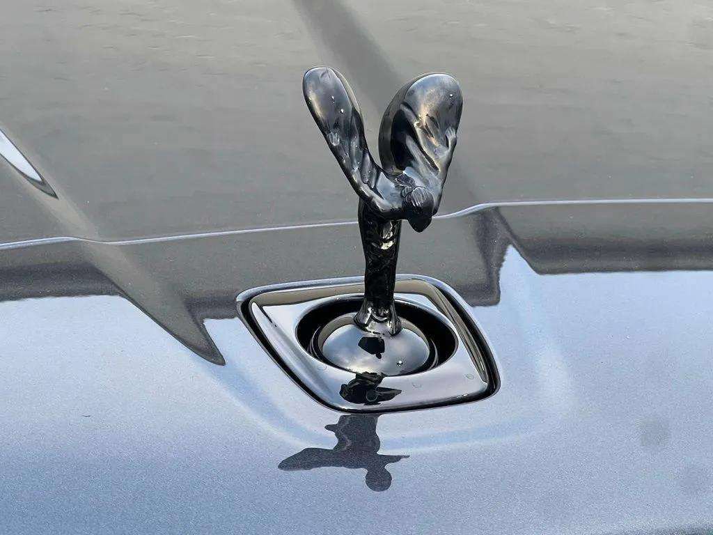 Used 2025 Rolls-Royce Cullinan Black Badge AWD/4WD image 22
