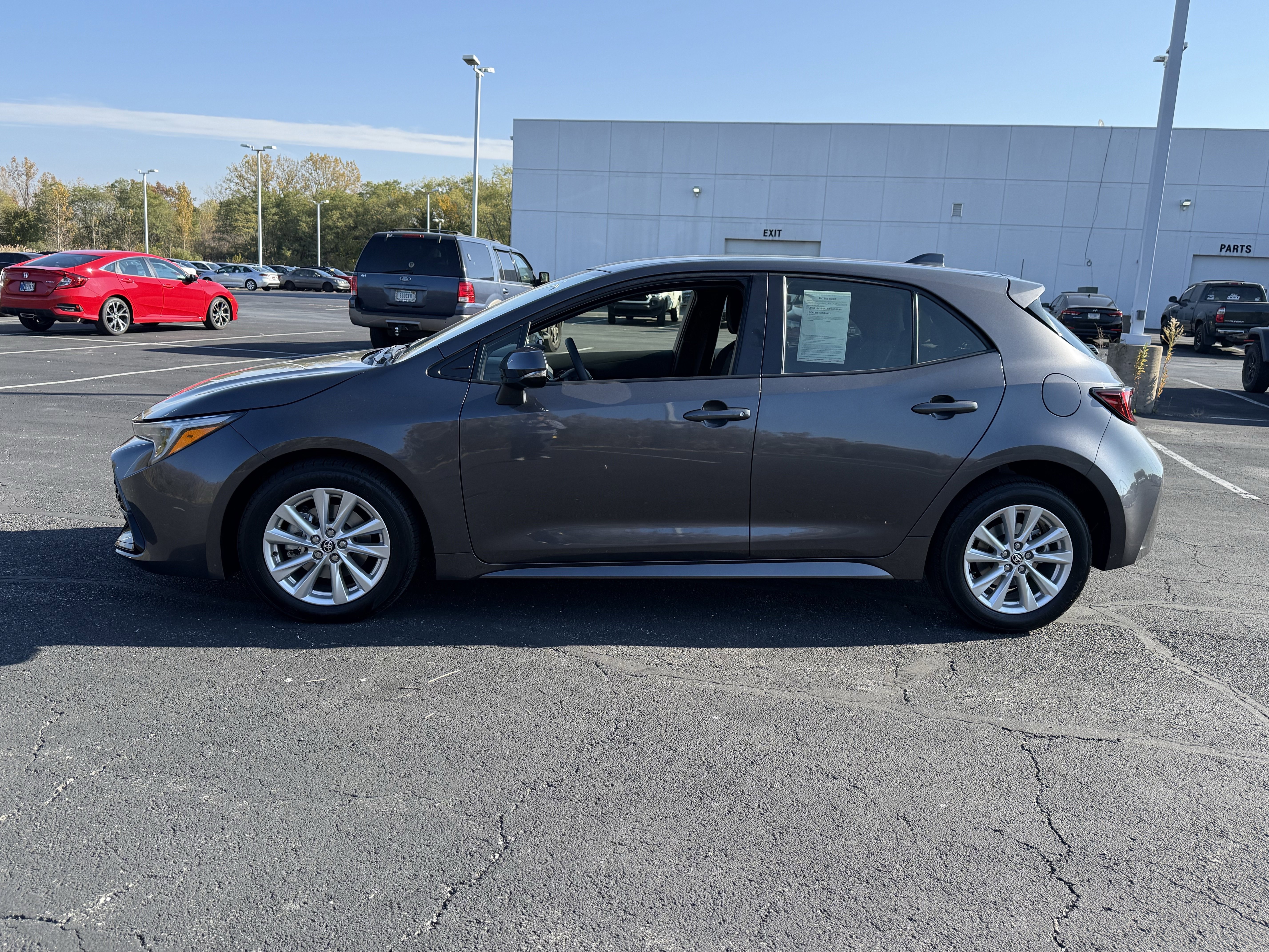 Used 2024 Toyota Corolla SE image 5