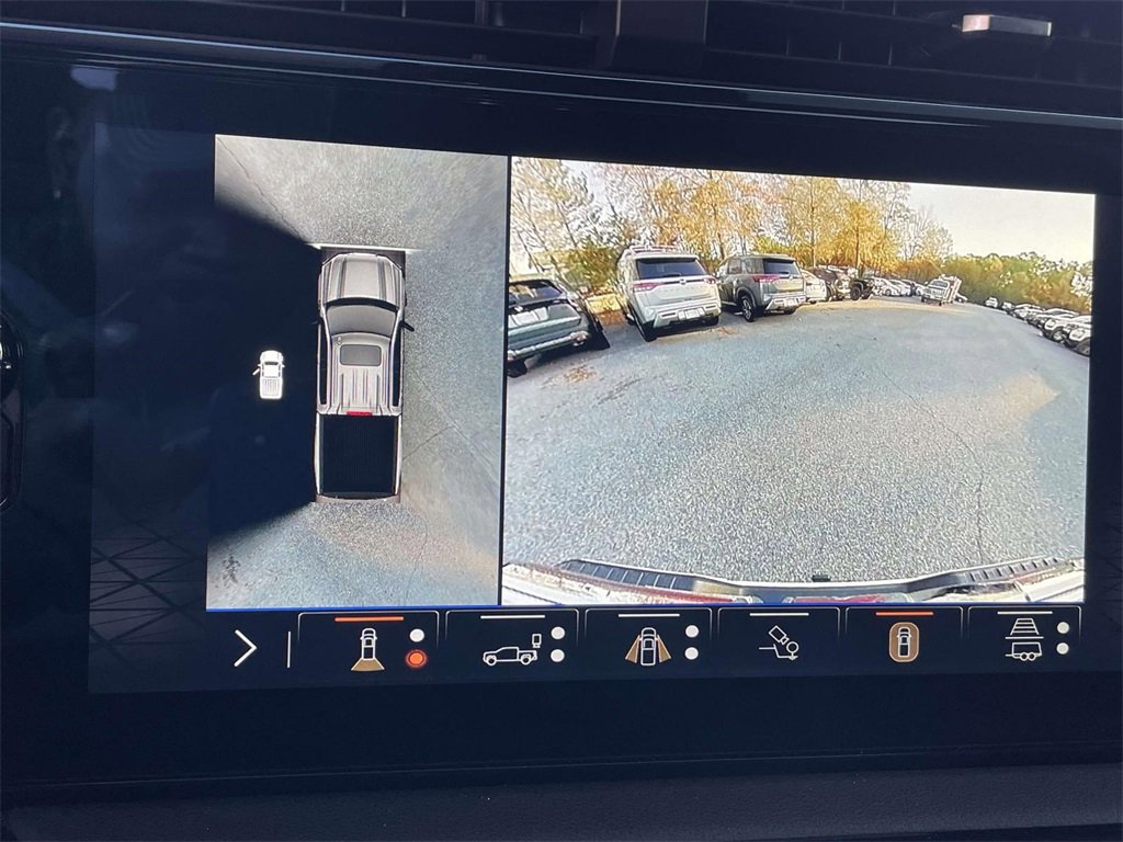 Used 2024 GMC Sierra 1500 AT4 w/ Technology Package image 24