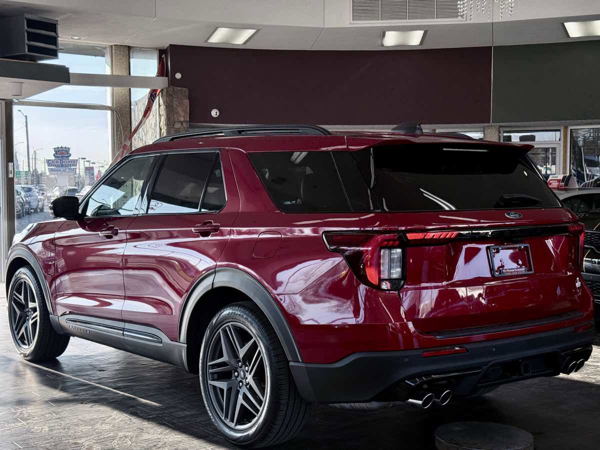 Used 2026 Ford Explorer ST w/ Sun And Sound Package image 6