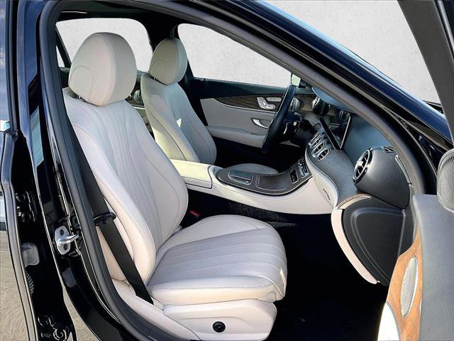 Used 2022 Mercedes-Benz E 350 Sedan image 9