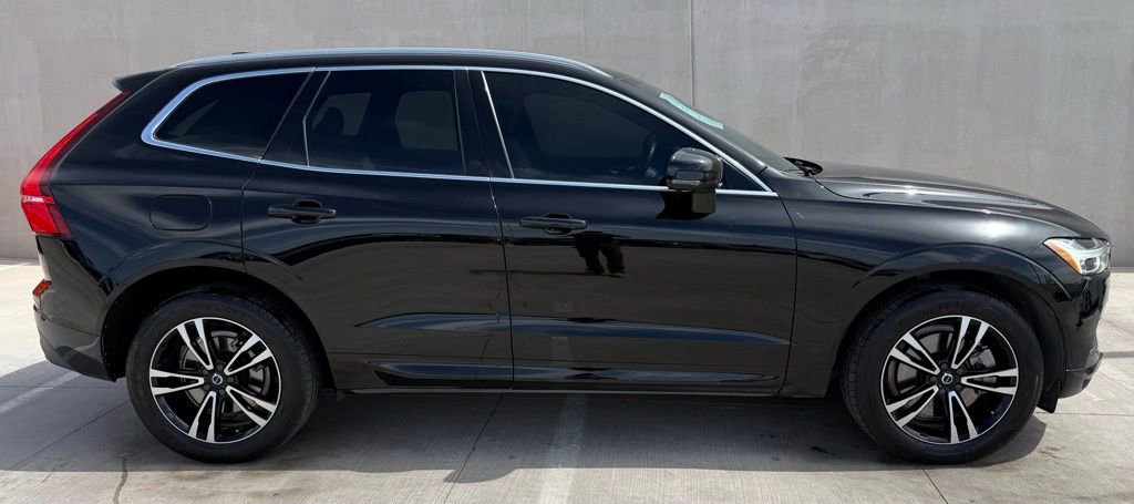 Used 2020 Volvo XC60 T8 Momentum AWD/4WD image 5