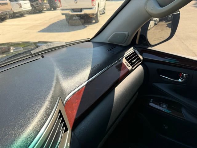 Used 2015 Lexus LX 570 4WD image 50