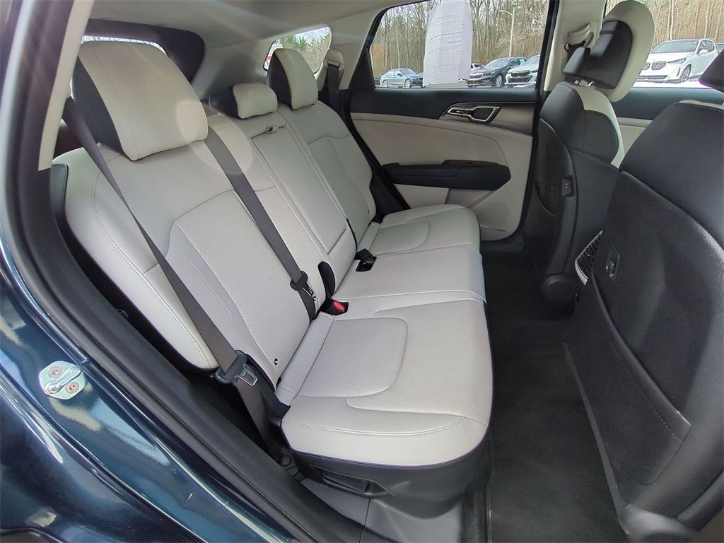 Used 2023 Kia Sportage EX image 20