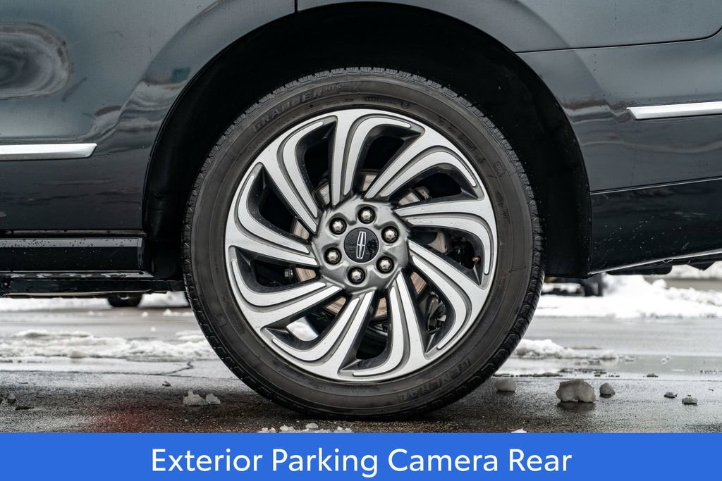 Used 2023 Lincoln Navigator Reserve image 9