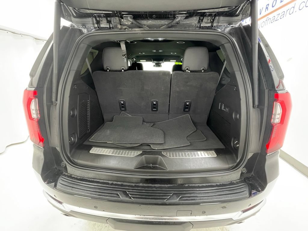 Used 2025 GMC Yukon Denali AWD/4WD image 6