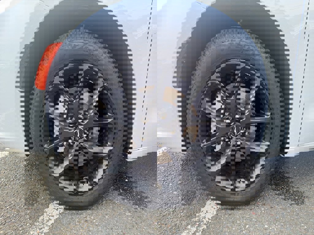 New 2026 Chrysler Pacifica Select w/ S Appearance Package image 2