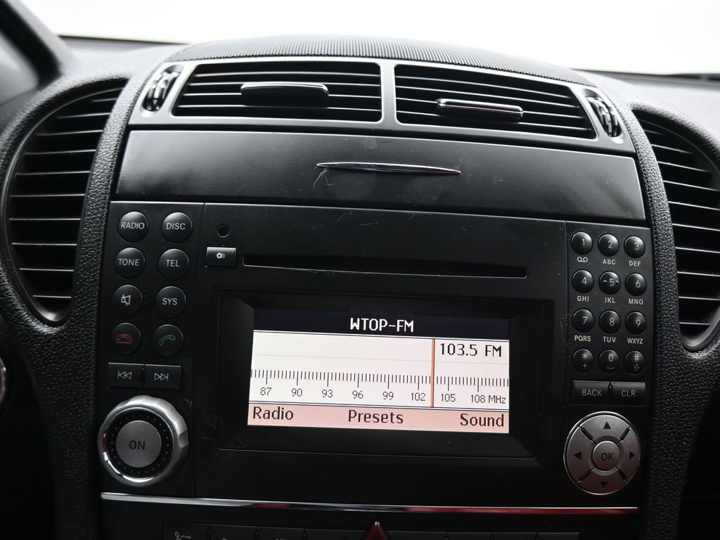 Used 2009 Mercedes-Benz SLK 350 image 16