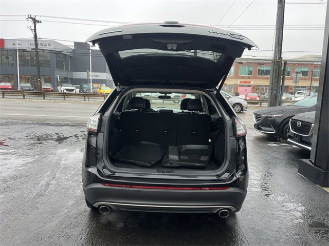 Used 2016 Ford Edge Titanium w/ Equipment Group 301A image 23