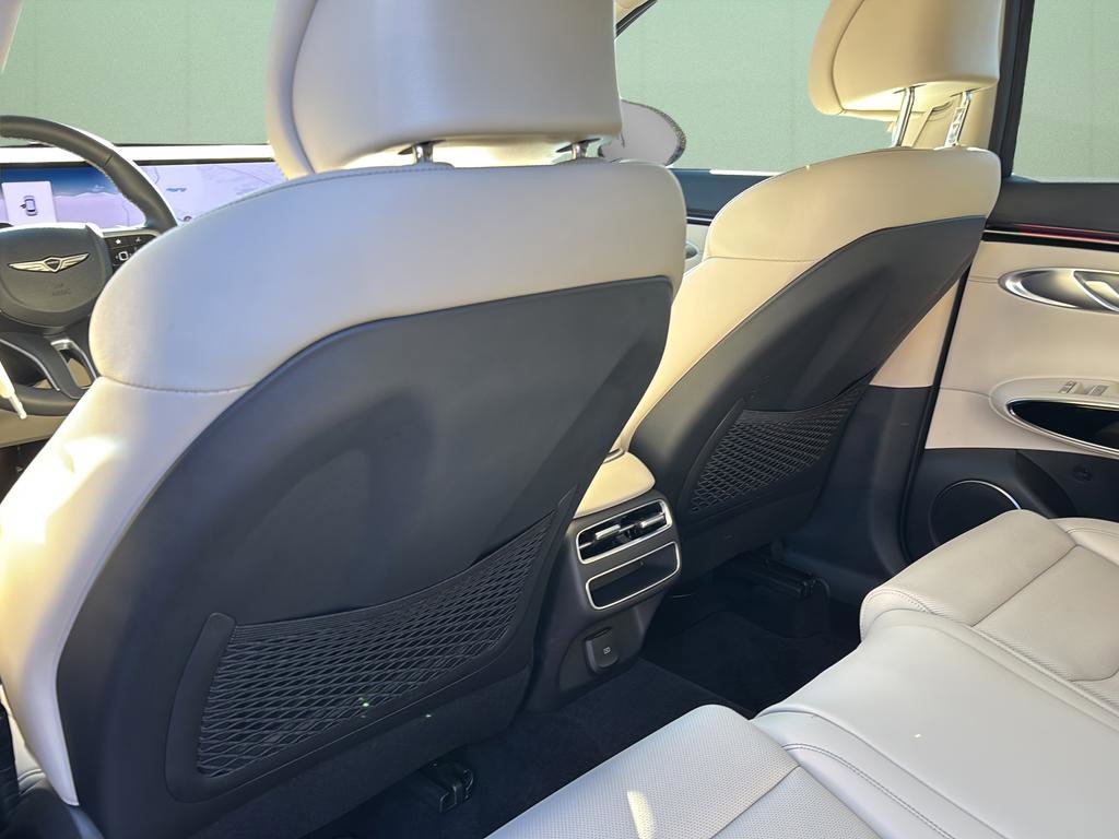 Certified 2026 Genesis GV70 2.5T image 21