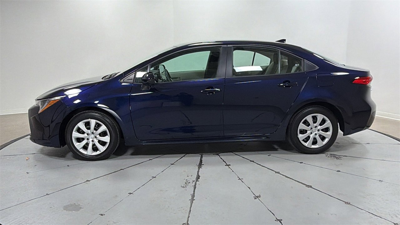 Certified 2025 Toyota Corolla LE image 8