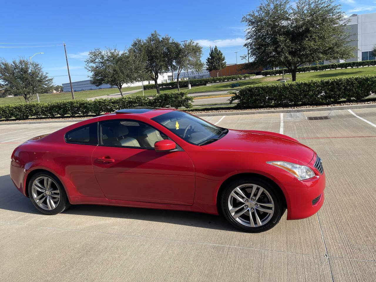 Used 2008 INFINITI G37 Journey RWD image 3