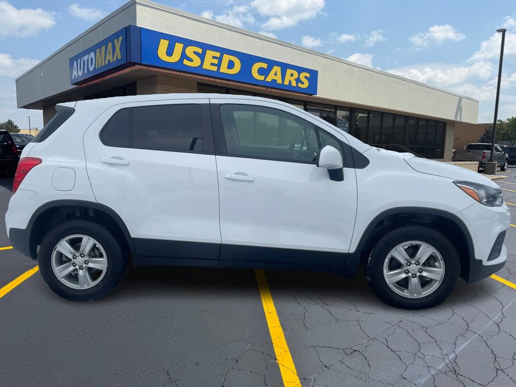Used 2021 Chevrolet Trax LS w/ Tint and Cruise Package image 2