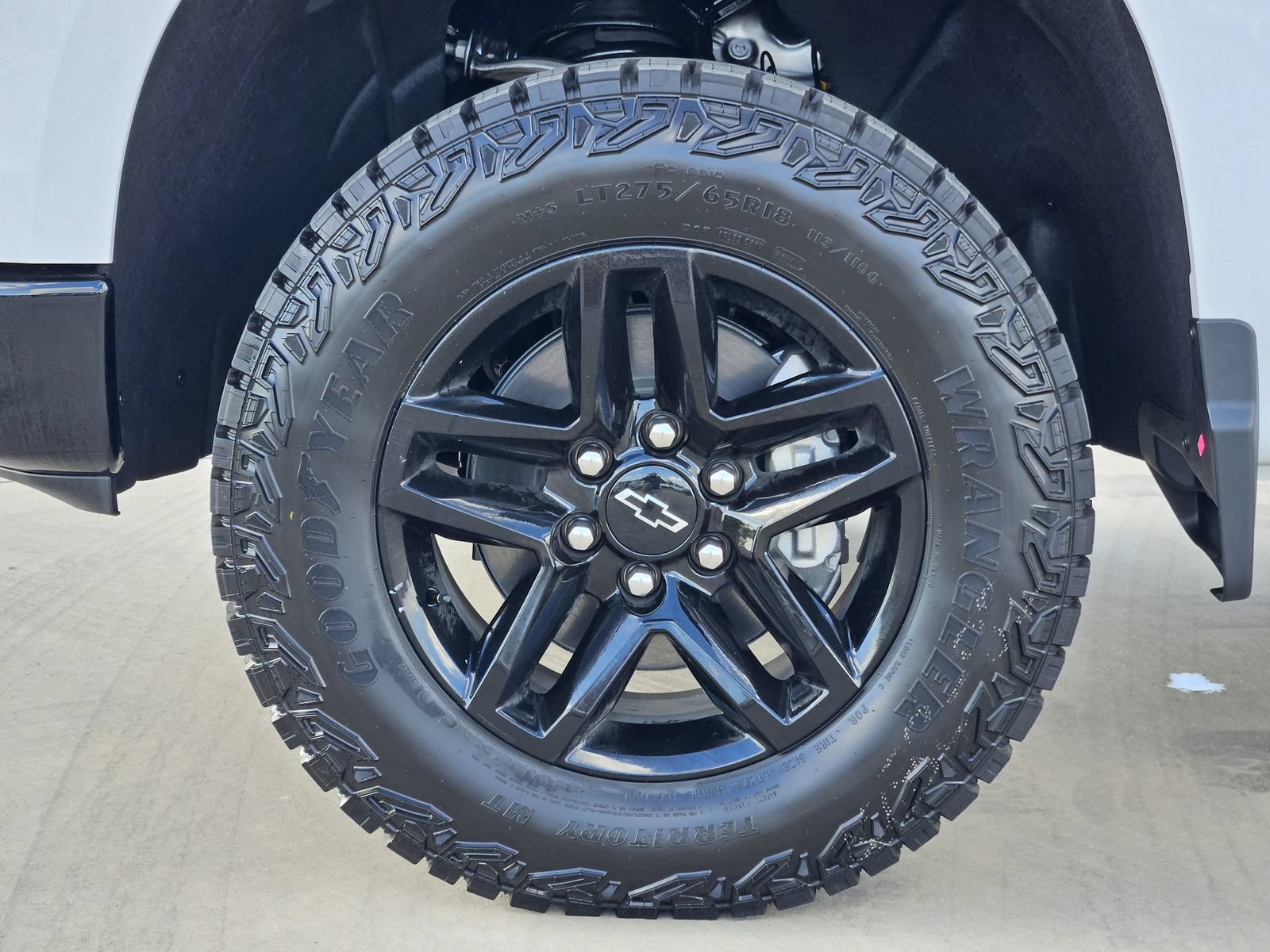 New 2026 Chevrolet Silverado 1500 Custom Trail Boss w/ LPO, Dark Essentials Package AWD/4WD image 12