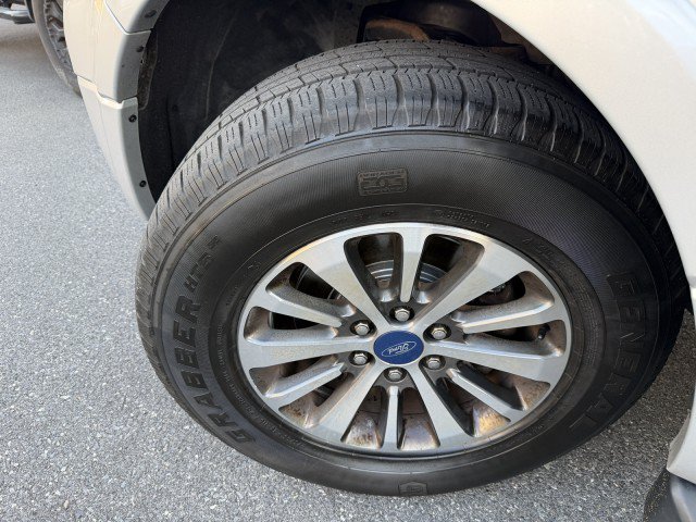 Used 2017 Ford Expedition EL XLT w/ Equipment Group 202A AWD/4WD image 29