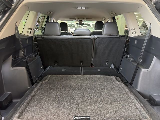 Used 2024 Volkswagen Atlas SE w/ Black Wheel Package AWD/4WD image 11