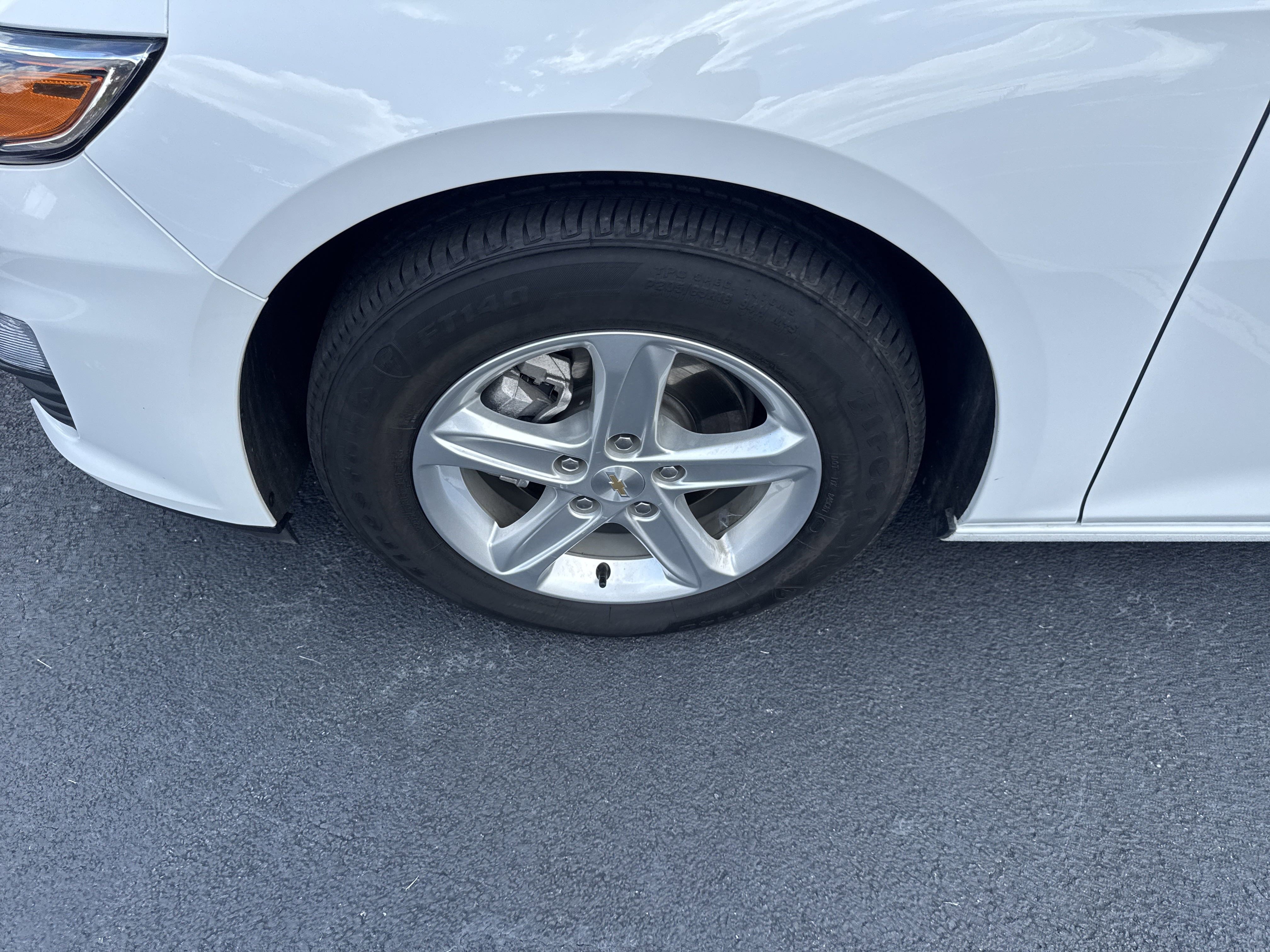 Used 2024 Chevrolet Malibu LS w/ Driver Confidence Package image 9