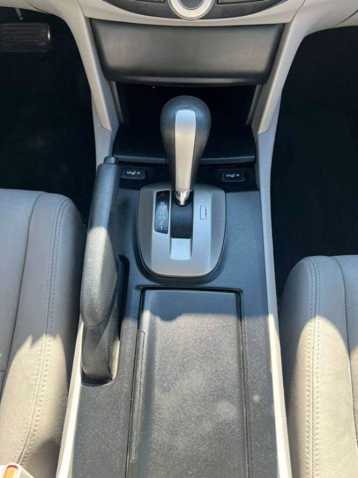 Used 2010 Honda Accord EX-L image 23