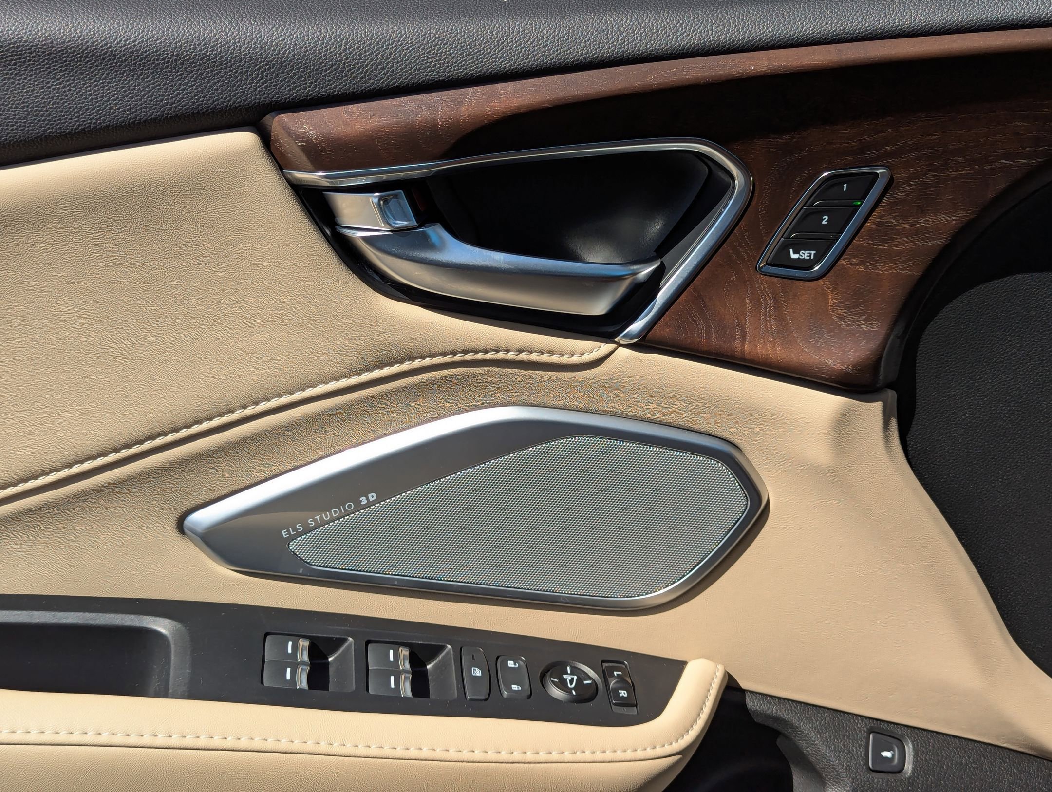 Used 2021 Acura RDX FWD w/ Advance Package image 11