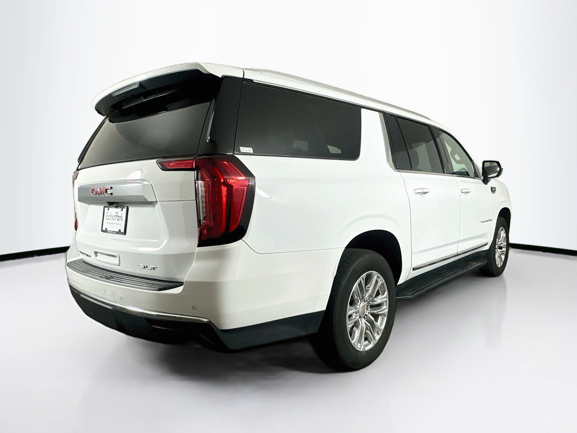 Used 2024 GMC Yukon XL SLT RWD image 9