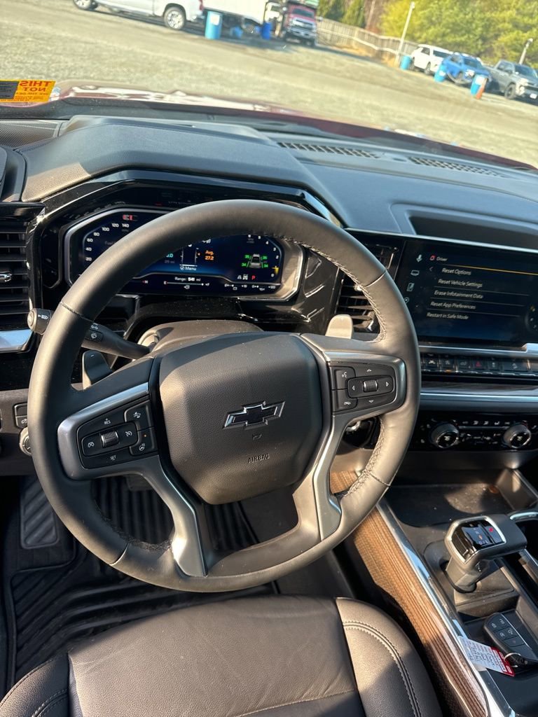 Used 2025 Chevrolet Silverado 1500 RST image 23