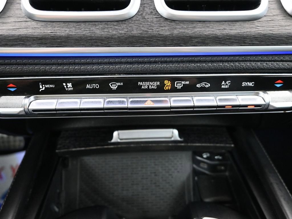 Used 2021 Mercedes-Benz GLS 580 4MATIC image 23