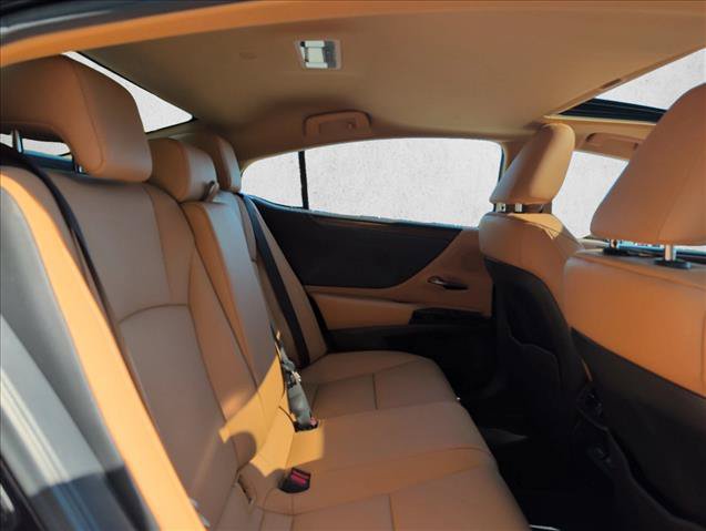 Used 2024 Lexus ES 350 w/ Premium Package FWD image 24
