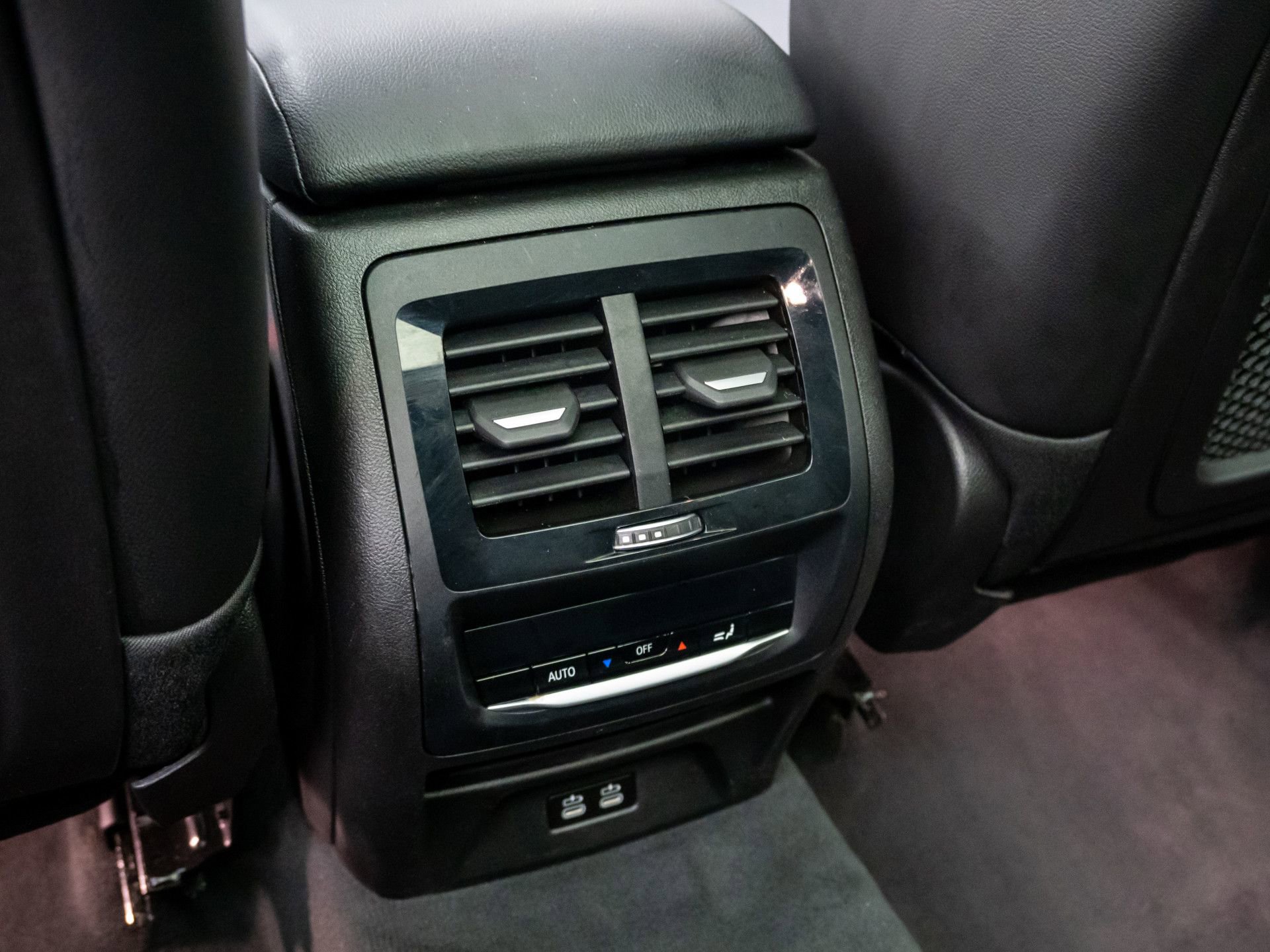 Used 2023 BMW X3 xDrive30i w/ M Sport Package AWD/4WD image 18