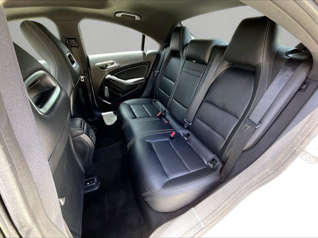 Used 2019 Mercedes-Benz CLA 250 image 28