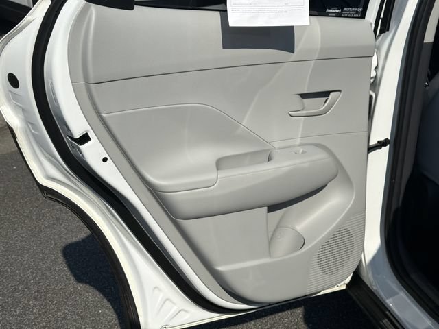 Certified 2025 Hyundai Kona SEL FWD image 28