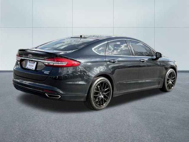 Used 2018 Ford Fusion Titanium FWD image 3
