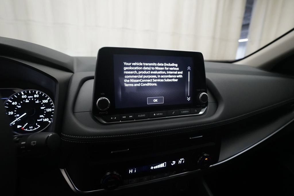 Certified 2026 Nissan Rogue SV image 6