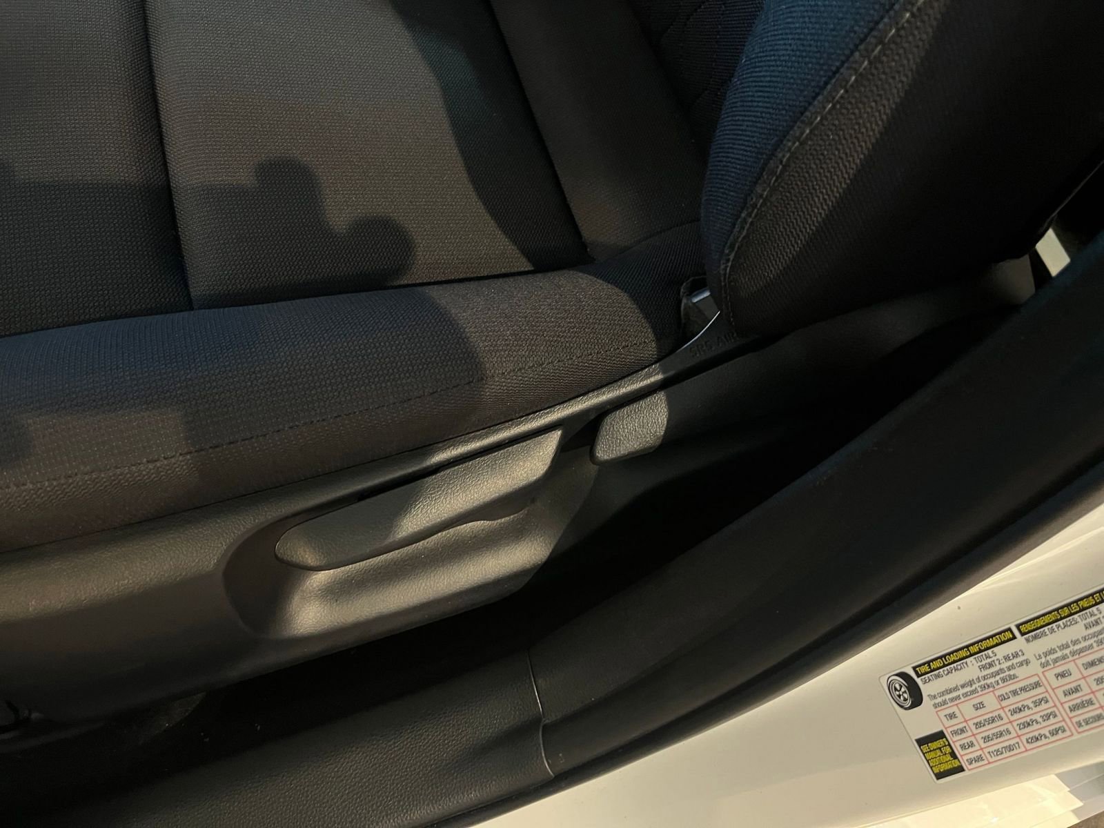 Used 2025 Toyota Corolla LE image 22